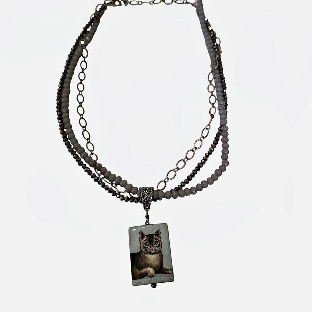 Vintage 90s Hand-Painted Tabby Cat Pendant Necklace